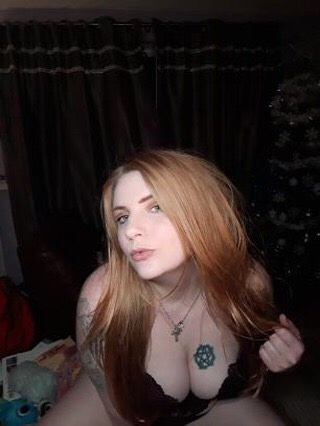 💙♥️Megan Cosplay♥️💙 on Twitter: "Curvy redheads 💗😘🖤🙏🏼 #redheadsrule #