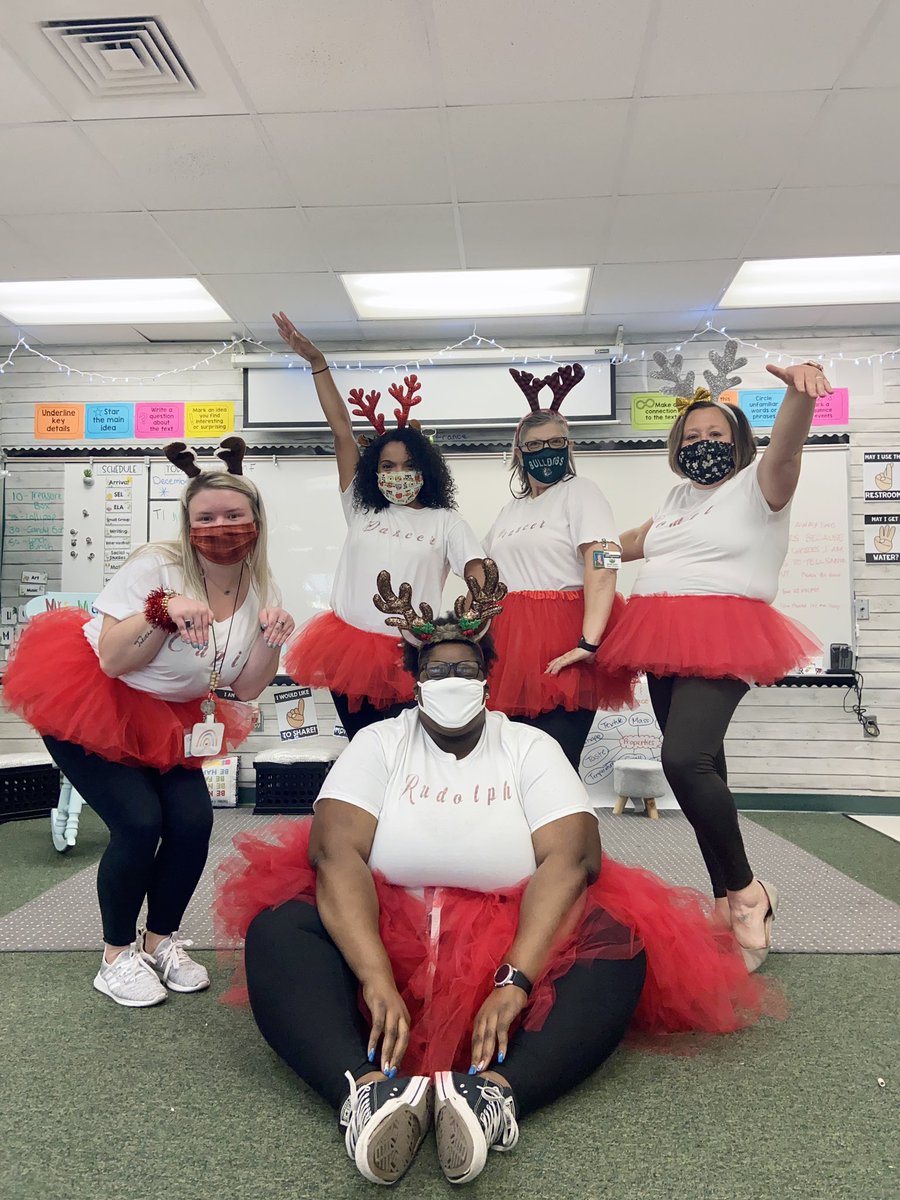 MrsKMaldonado's tweet photo. #fourthgradesquad is feeling festive! Here are your reindeers!🎄 @KayeaHelen @MsE_teaches @CLRichards1215 @TeachDaye2Day @MrsVVandergriff @carrieadevaney @spiritbelieves #spiritbelieves https://t.co/TT3y30ro8e