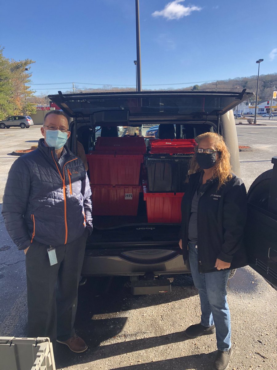 BGarry_Hatton's tweet photo. Thank you to our friends at Southington Staples and Manager Kim for these AMAZING donations. Supplies to support all our Hatton kids! https://t.co/B29Qw5BSGG