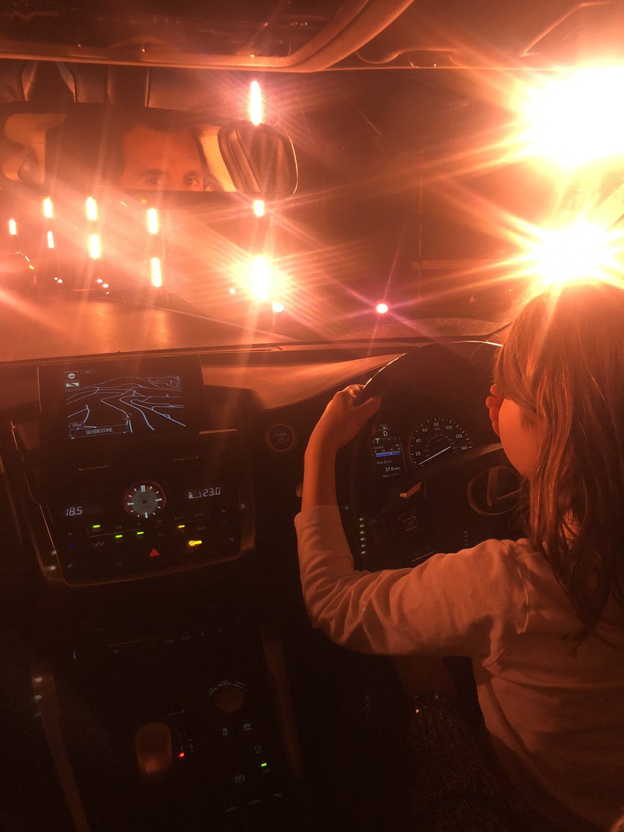 jean_sayers01's tweet photo. Back at @SilverstoneUK for another go at #drivelapland - second lap, driver change and refuelling on popcorn! https://t.co/bEkFsfn1Dp