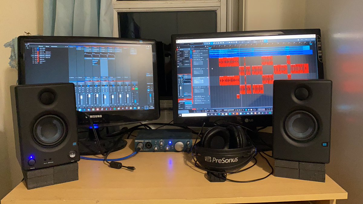 gordonmacintosh's tweet photo. @PreSonus part 3 of my early Christmas presents to myself arrived today #studiooneV5 #audioboxiTwo existing new addition of #erismonitors #presonusstudio https://t.co/ytT6Y66LIs