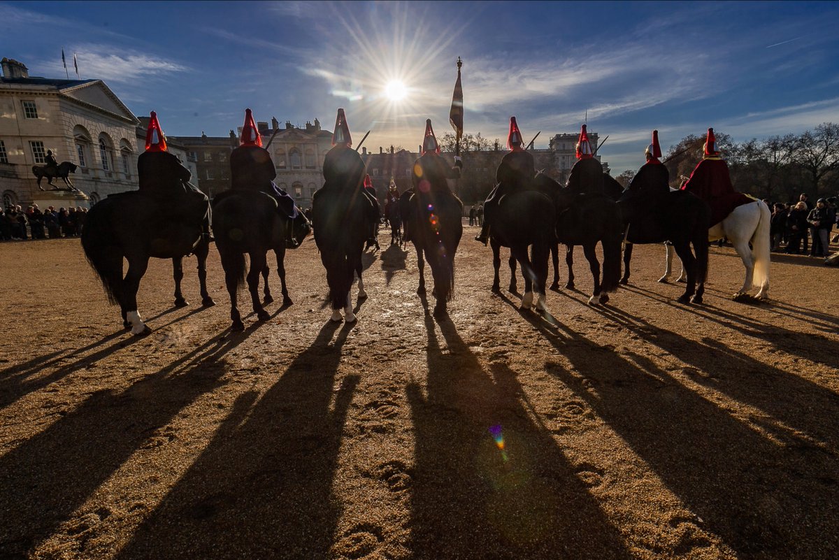 BritishArmy's tweet photo. Do you know what makes a good photo? Voting is now open for the Online category of the 2020 Army Film and Photographic competition. π₯ π· Take a look a choose your favourites πhttps://t.co/9MBsiW6aBY #ArmyPhotComp https://t.co/nUakXZk4bK