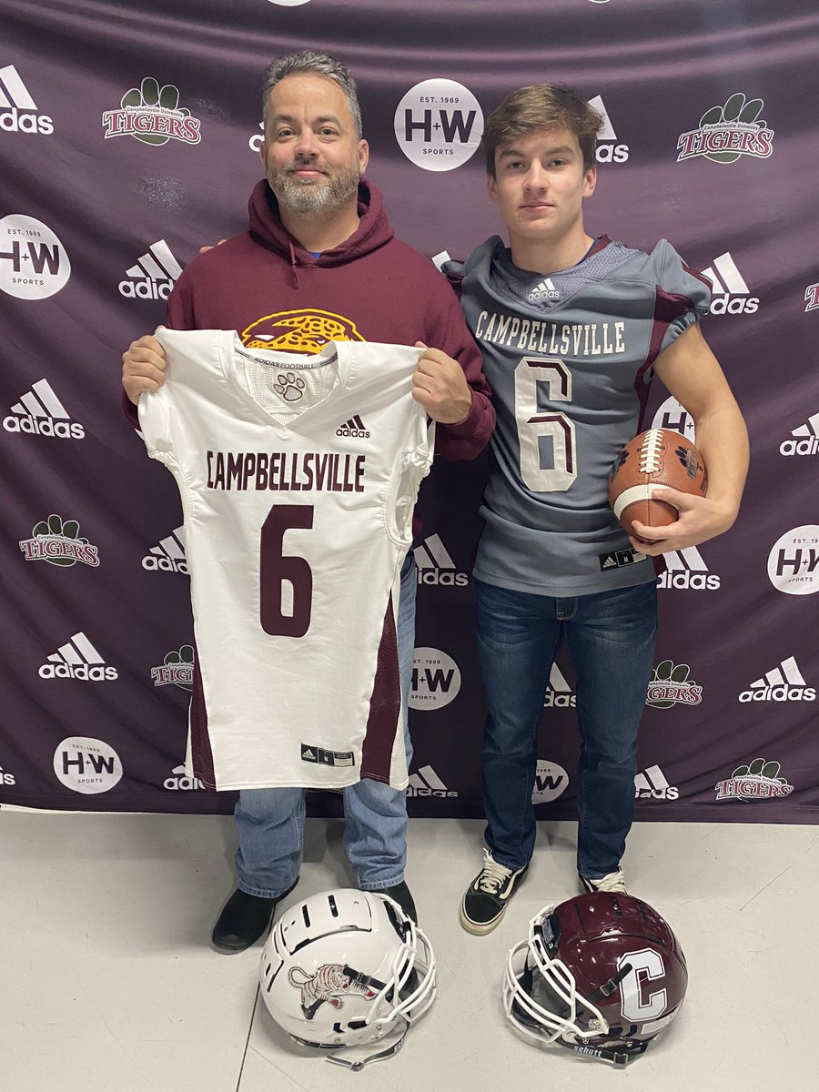 xaviersmith06's tweet photo. Had an amazing visit at Campbellsville University! Thanks for having me! @DerekBurnett13 @PerryThomasCU @CvilleTigersFB https://t.co/4jh1pOJ4kT