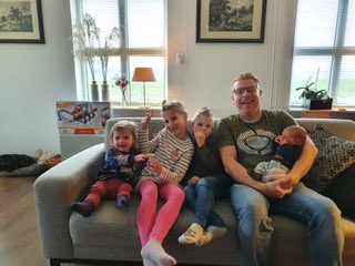 Dat je alle vier de thuisbevallingen hebt mogen begeleiden van de moeder van deze schatjes! Hoe leuk (en uniek) is dat? #watverloskundigendoen #verloskunde #hethart #raalte