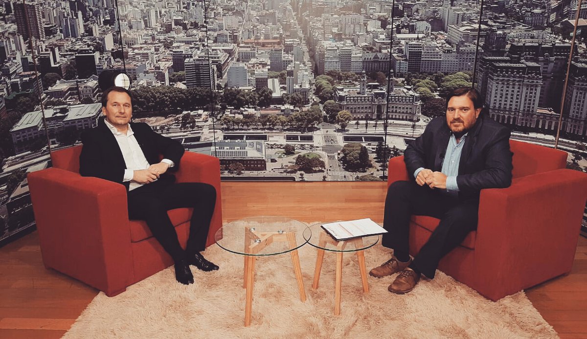 2020Voces's tweet photo. Enfrenta hoy el cuestionario de Juan Fernández Mugica: Daniel Bryn, Titular Bryn Real Estate.
@BrynRE
@realestate1067

Mirá la nota ⤵
https://t.co/xX2AizJ8VX https://t.co/PcwnlXU244