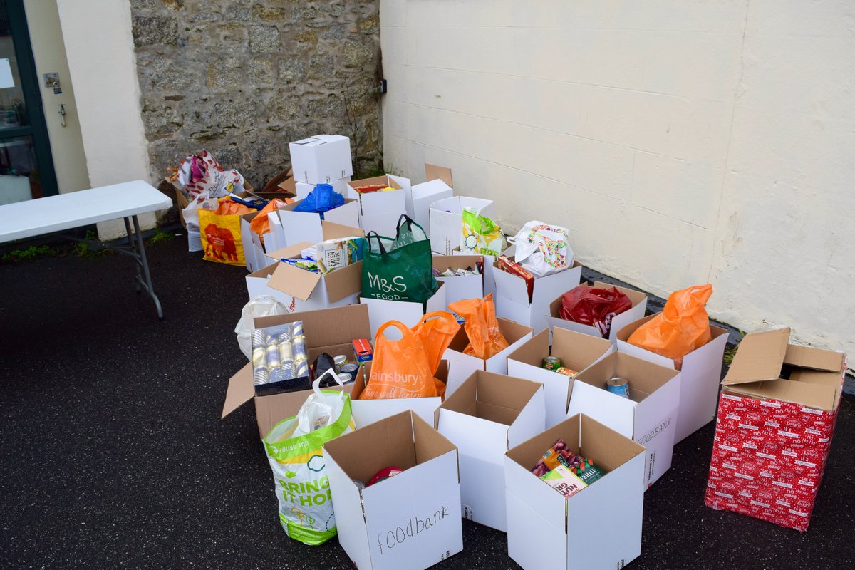 collegepenryn's tweet photo. 🎄🥫 Foodbank: A huge thank you to all parents/carers, students, and staff for donating to this year's Foodbank collection, which our Charity Prefects delivered to the Penryn &amp; Falmouth Foodbank yesterday morning ✨😊 (1/2) https://t.co/JEzp0ehjh8