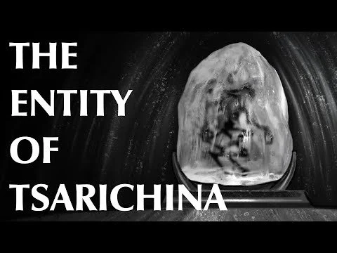 Locals recall that the sky was clear, and that objects clouded in heavy clouds descended. Through Loginova the Voice ordered everyone inside their buildings, and to unlock the tunnel. For 10 minutes the officers listened to a dog bark at 'aliens who descended into the tunnel'