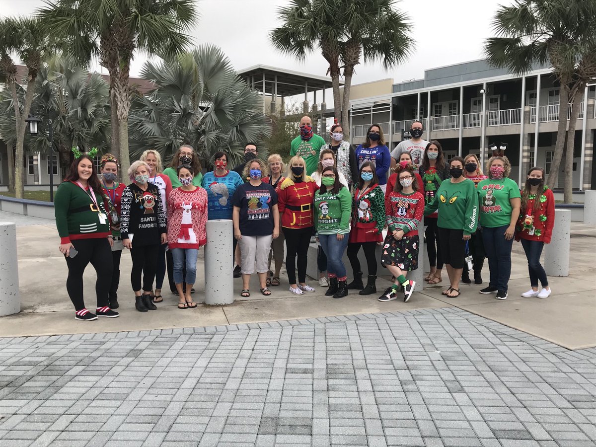 StormGroveFever's tweet photo. Great holiday sweater day at Storm Grove today! ⁦@IRCSchools⁩ ⁦@SDIRC_SUP⁩ ⁦@Bass_SDIRC⁩ ⁦@SDIRC_myhre⁩ https://t.co/RbXiX1vEOe