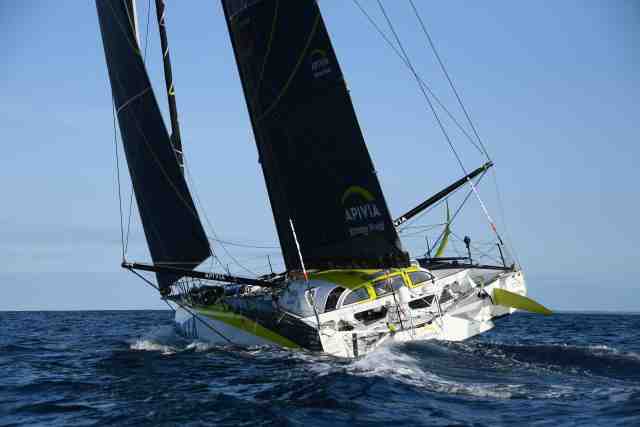 Cecile_Saint_C's tweet photo. Voile - Vendée Globe - Vendée Globe : Charlie Dalin (Apivia) est bien reparti https://t.co/Cqfpq7POIT https://t.co/vEWkqlarwS