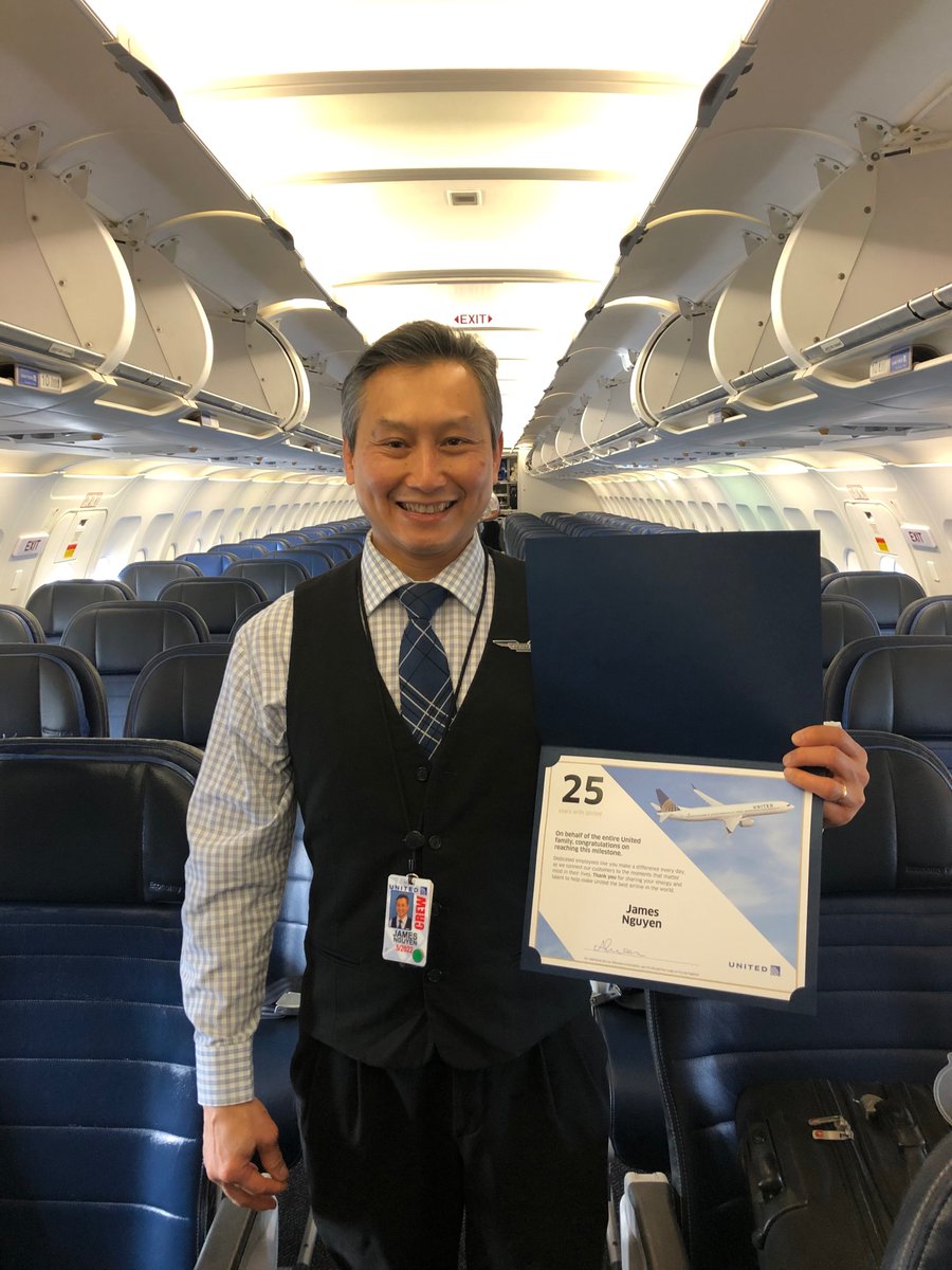 Congratulations James on your 25th anniversary ✈️🎉🎊🎈#beingunited <a href="/weareunited/">We Are United</a> #UAIFSbaseSFO @nbyunriedel @StephanieSFOSIS <a href="/clarissamperez1/">Clarissa Perez</a> #Congratulations