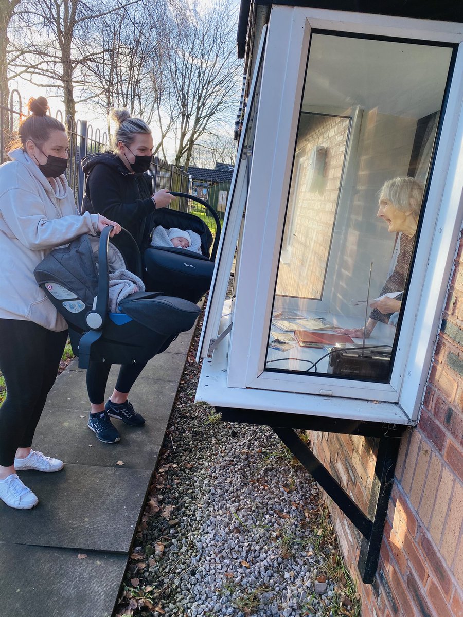 Laura_Webster_x's tweet photo. @TheBoltonNews Here’s our 91 year old Nan meeting her great grandchildren at Millview for the first time... we haven’t seen her since May! https://t.co/UrZA1nmM3g