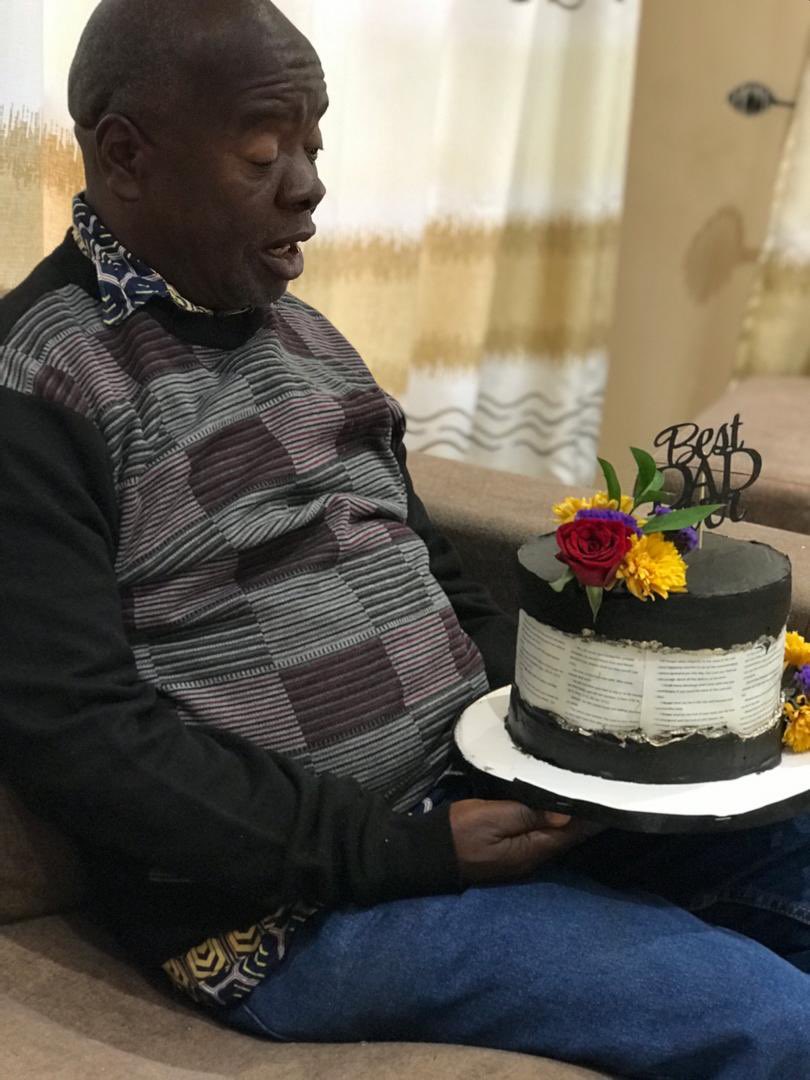 RBakerybox's tweet image. It’s our Dad’s birthday today! Help us celebrate 🎉 He is such an amazing soul who has brought discipline, love and provision into our lives! 

Happy birthday Baba, mwari vawedzere makore 👏🏽 we declare #Numbers6:24-26 upon your life. #ItsNotJustCake 🎂