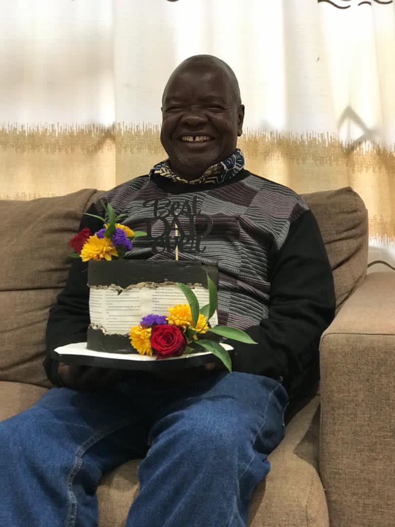 RBakerybox's tweet image. It’s our Dad’s birthday today! Help us celebrate 🎉 He is such an amazing soul who has brought discipline, love and provision into our lives! 

Happy birthday Baba, mwari vawedzere makore 👏🏽 we declare #Numbers6:24-26 upon your life. #ItsNotJustCake 🎂