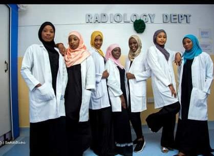 A Radiographer I bet you know who a doctor is or a medical laboratory scientist,but probably never heard of a "radiographer" A radiographer is a health professional trained to dispense radiation for the purpose of diagnosis and treatment. Even though about 50% of...Thread