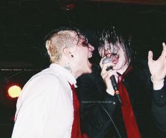 a thread of gerard posing (with his hands specifically)