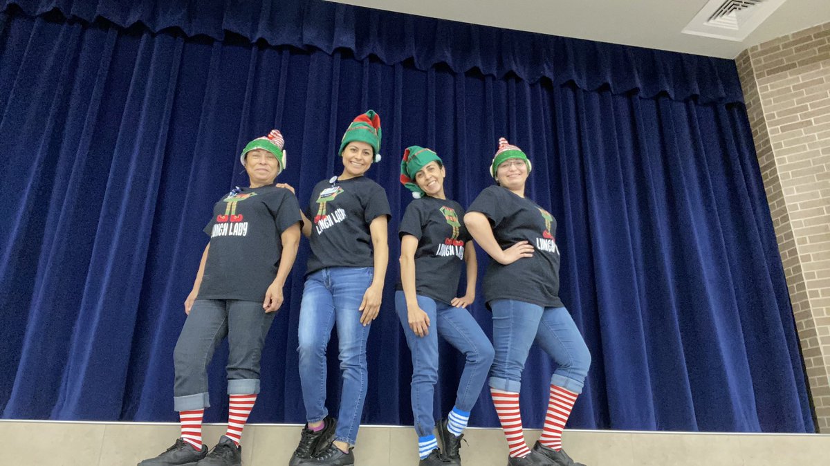 mug1181's tweet photo. Keep up the positive attitude at Wilson !!! @CFISDWilson #wehavespecialpowers #powerupwilson @PowerUpCafe #Thanksgiving2020 #elf2020 #reendierday #santaday https://t.co/ibmcLhvky3