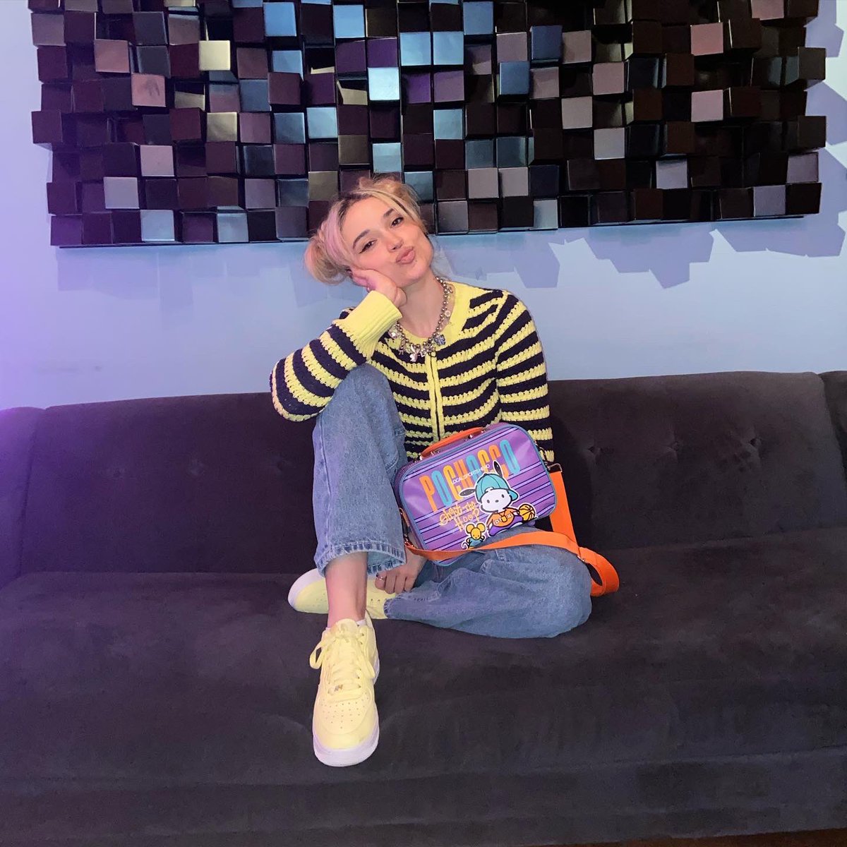 LoloZouai's tweet photo. One day ima buy out the Sanrio store!! Period https://t.co/3R0s4Xqukv