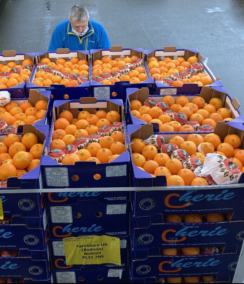 REACT_Volunteer's tweet photo. Delighted to have helped @CultivateCN today.

11 tonnes of food produce received from @FareShareSW this morning which will be distributed to 18 community groups around Cornwall suffering from food poverty over the next few days.

#supportingcommunities #foodsupport #foodpoverty https://t.co/vZGmMSNF1G
