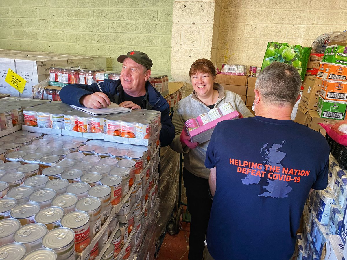 REACT_Volunteer's tweet photo. Delighted to have helped @CultivateCN today.

11 tonnes of food produce received from @FareShareSW this morning which will be distributed to 18 community groups around Cornwall suffering from food poverty over the next few days.

#supportingcommunities #foodsupport #foodpoverty https://t.co/vZGmMSNF1G