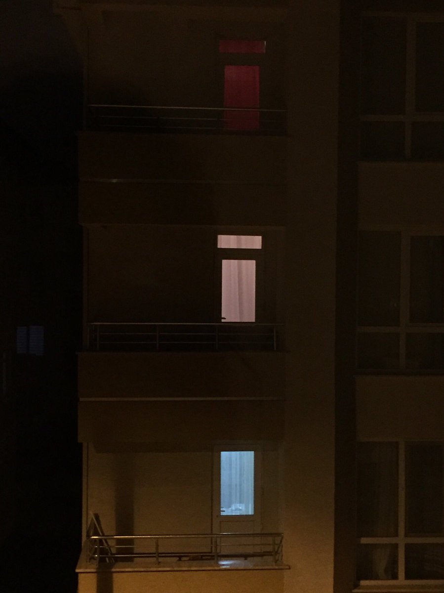 karşı bina ve renkleri.