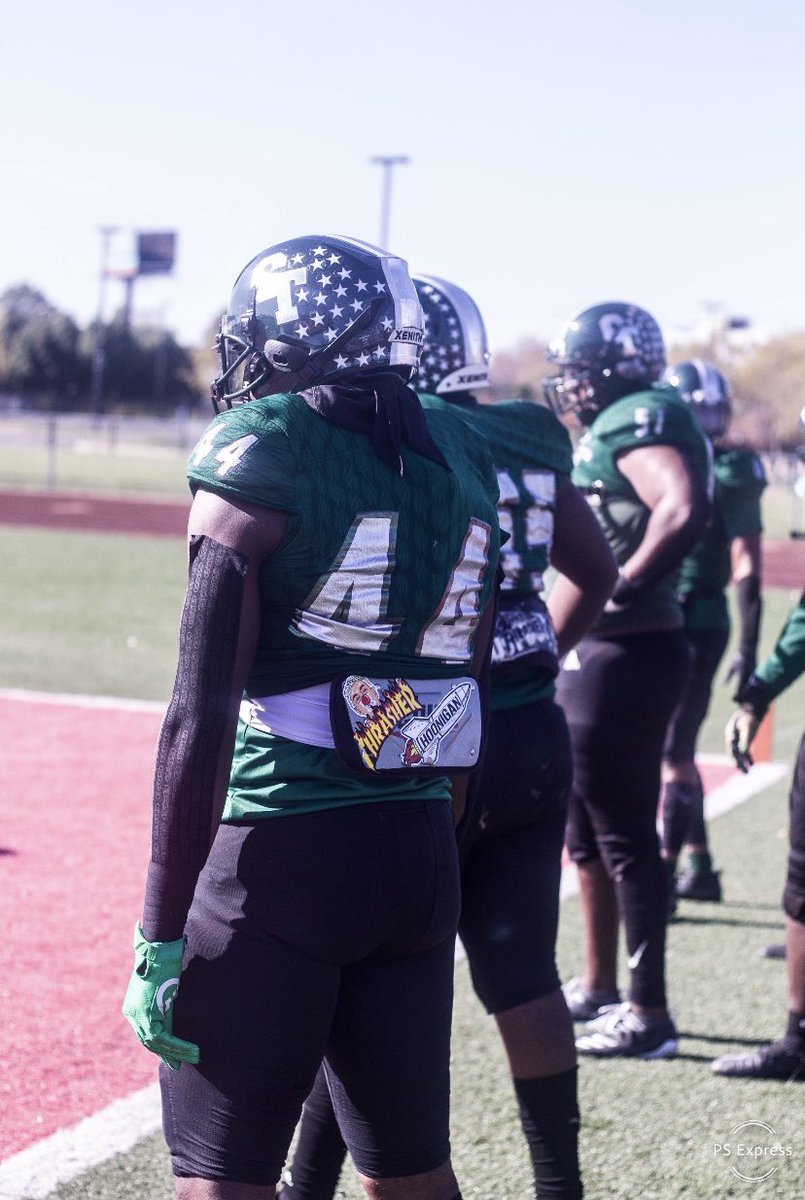 CWJR03's tweet photo. Wow, it’s tough that it had to end like this but I’m happy that I got to do it with my brothers. I wanna say thank you to the CTFB family and everyone who helped and supported me through these 4 years but now it’s onto the next chapter🚀
💚✌🏾
#2EZ 
#44out 
https://t.co/seAlP37xAu https://t.co/RG5iymmX5v