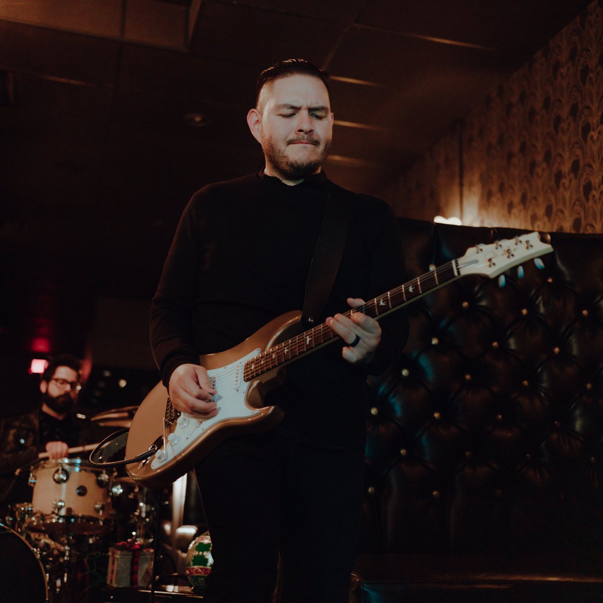 prsguitars's tweet photo. Today we’re excited to announce the full roster of 2021 PRS Pulse Artists! The Pulse Artist program exists to discover and support emerging PRS players who are out there making waves in their local music scenes. Read more and meet the artists here: https://t.co/XXbmXnPu52 https://t.co/XEIqVoCT4o