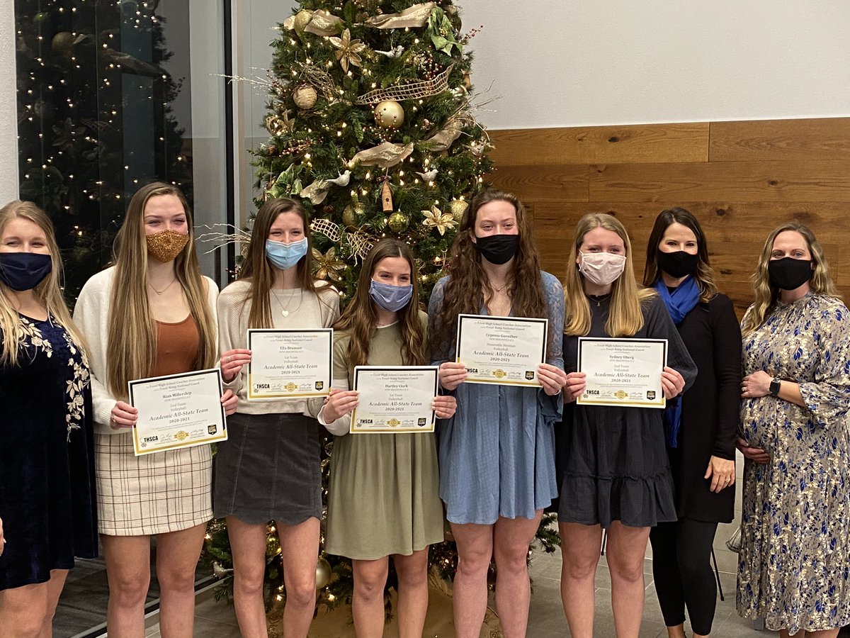 UnicornVB's tweet photo. Our seniors were recognized at the School Board Meeting for their dedication to their academics and earning the THSCA Academic All State Award. We are so very proud of you! Go UNICORNS! #nbvb2020 #studentathletes #proudcoaches @CypressGuenther @clark_hartley @rianmillership https://t.co/x75bgcxUyP