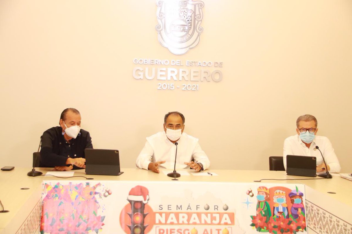 HectorAstudillo's tweet photo. En 255 transmisiones hemos informado puntualmente el desenvolvimiento de la pandemia. Tomamos acciones que aunque difíciles, han contenido los contagios. Hoy anunciamos la decisión más trascendental para cuidar la salud de las y los guerrerenses: cancelar la gala de pirotecnia. https://t.co/uL6WSLqcbs