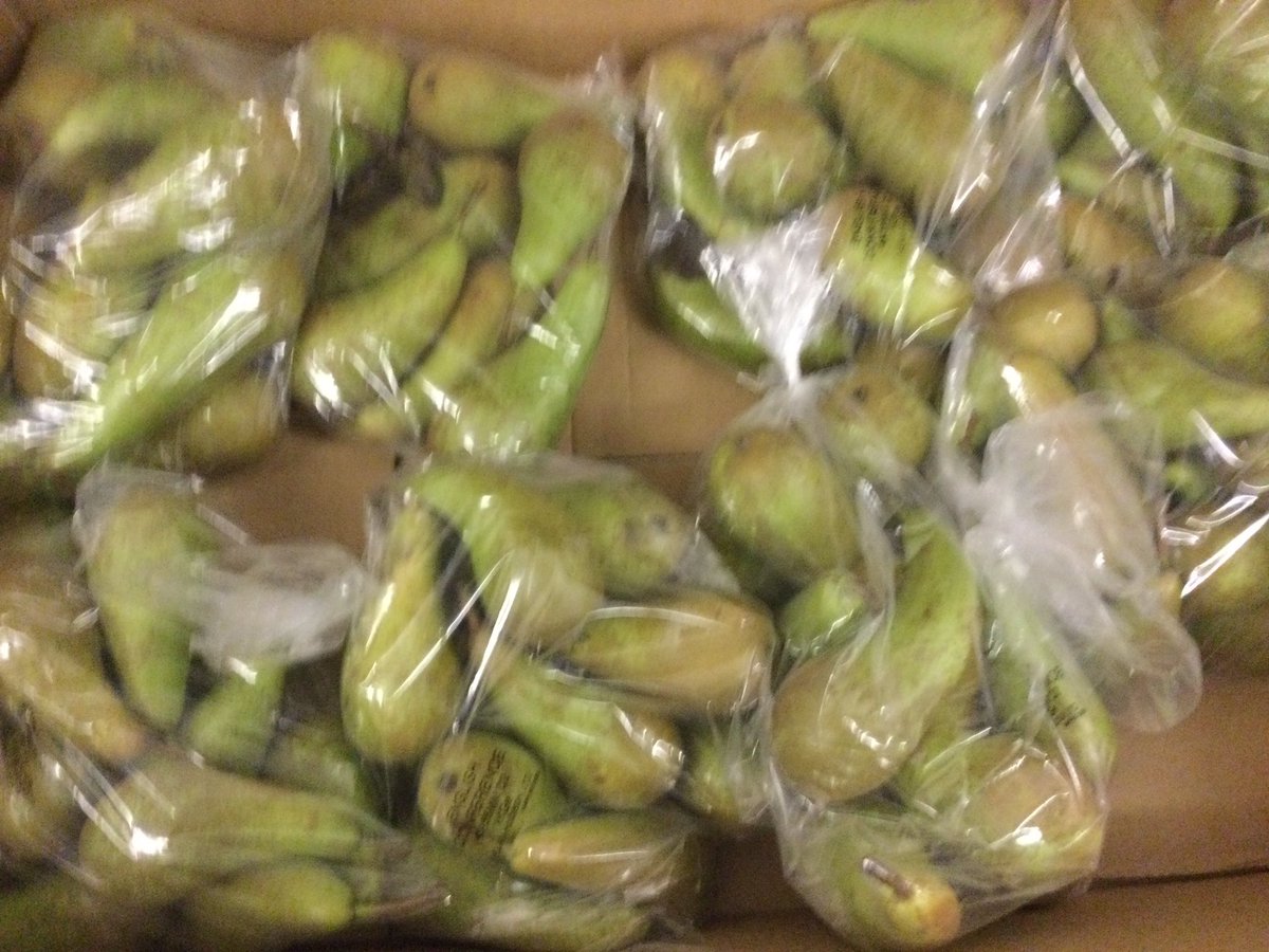 TheRichmondPri's tweet photo. You can always rely on excellent quality fresh fruit and vegetables from #Bedfords Thank you for providing the produce we have purchased for our #ChristmasHampers https://t.co/3mu8WcaVlf