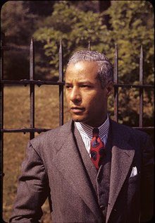 This is Harold Jackman, Countee Cullen’s really hot BF. He was known as “the most handsome man in Harlem.” Cullen dedicated several poems to him, just using the initials HJ.