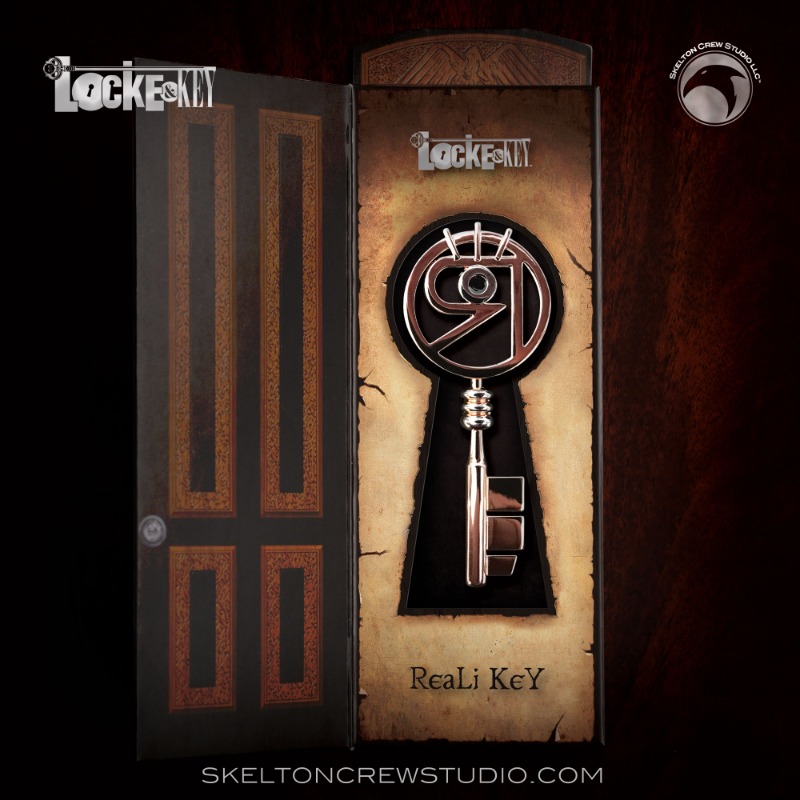 SkeltonCrew's tweet photo. Cheers to Friday and another #KeyMas GIVEAWAY ❄️🗝️❄️
Today's giveaway is our Reali Key, from the incredible comic #LockeandKey by @joe_hill & @GR_comics.
1. Follow us @SkeltonCrew
2. Like & RT this post for a chance to win the Reali Key. https://t.co/Oc0bu7nOkV