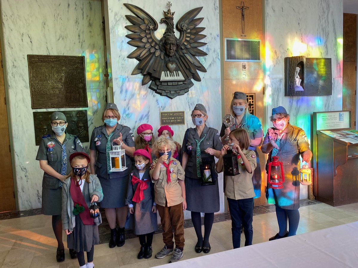 Scout Czestochowa Galeria Shrine of Our Lady of Czestochowa on Twitter: "Peace Light of Bethlehem