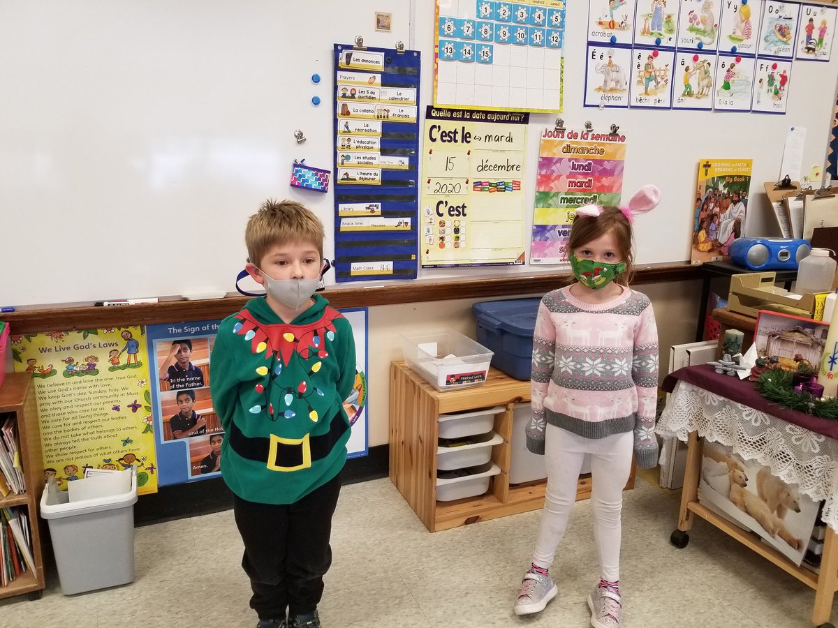 MrsK_Clarke's tweet photo. More Christmas sweaters. Wow! We have some creative parents! https://t.co/jcHPPdnwTa
