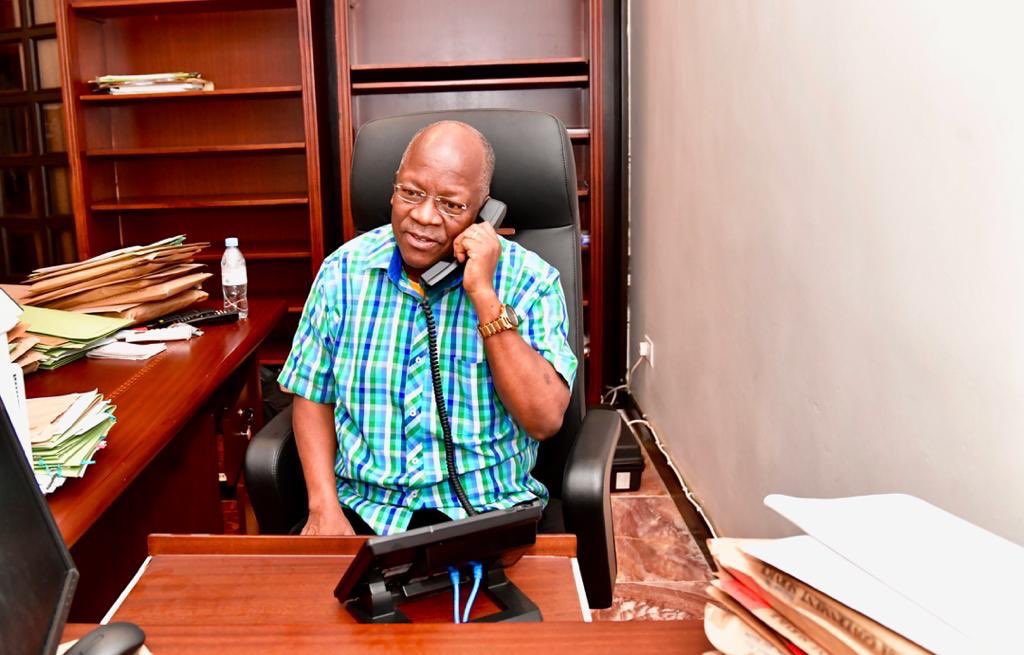 GGalawika's tweet photo. Kazi Kwanza Mengine Baadae, My Best President, Bendera Ya Nchi Yetu Kwanza Mengine Baadae, Hekima, Busara Na Uchapakazi Ndiyo Ngao Uliyotujengea Vijana wa Taifa Hili Na Tunajivunia ๐น๐ฟ @MwanaFA @_zackabdul @MsigwaGerson #mycountryfirst โ๐ผ https://t.co/sONneBmy27