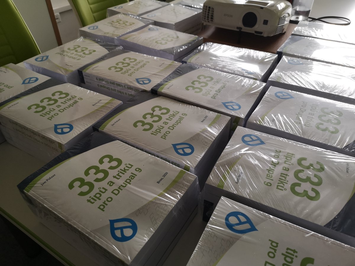 maxiorel's tweet photo. První balíček #kniha #drupal 333 tipů a triků pro Drupal 9 míří na Slovensko. Kdo máte zájem, napište @miromichalicka z @drupal_sk. Nebo napište mně a předám přímý kontakt na mail. https://t.co/i2ZUA9Lm1g