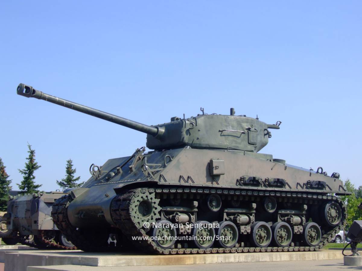  #tankTuesday - IDing tanks. Here is the next one, a Sherman: