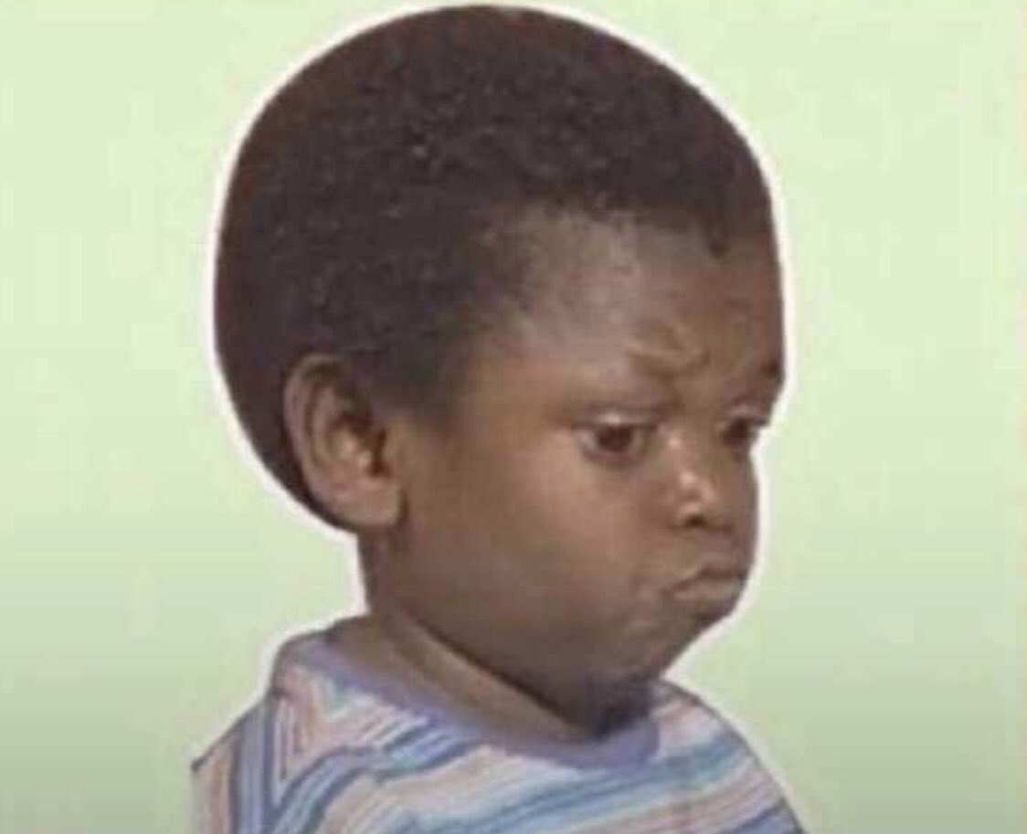 mayowagraphics's tweet photo. *me as a Graphic designer 

Smoke no fit stay on these animation oo,
E just dey pass through the back https://t.co/UXCrykEmBE