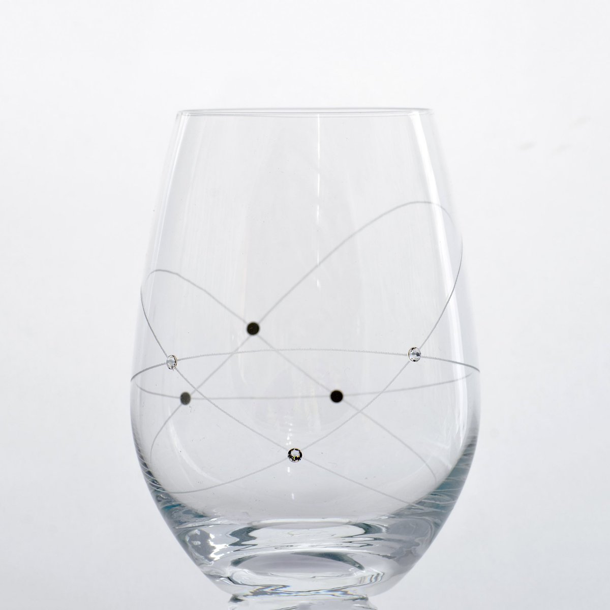 Julianna_glass's tweet image. When you want to go stemless... make it BOLD!  

NEW elegant #wine glasses for any occasion with hand cut designs and a touch of sparkles will give you a bold experience! ✨🍷🧉

Check them out —&amp;gt; juliannaglass.com/collections/wi…

#stemless #tuesdaymotivations #glassware