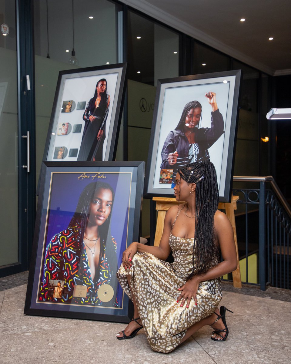 ninellara's tweet photo. Last night at #VthVibrations we presented @Ami_Faku not 1 but 3 new plaques
For her classic debut album #Imali going gold, #Imali, #UbuhleBakho & #IndeLendlela going platinum & #IntoIngawe triple platinum ππ https://t.co/jAO4jd6l0o