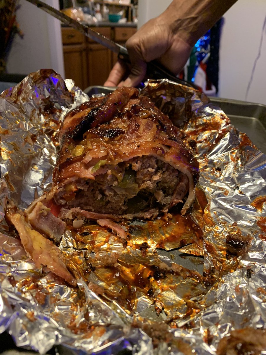 slatedayna's tweet image. @BBQPitBoys #baconbomb this was the 💣!! Love watching you guys and especially eating your recipes!!!! #baconexplosion