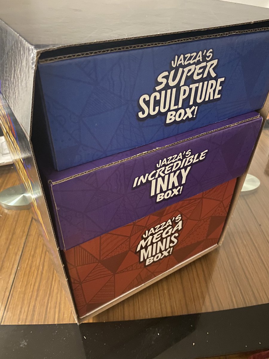 Anton__L's tweet photo. Walked in the house and found this waiting for me... Danced through the kitchen all the way to my room sooo excited to try something new.
🕺🏾🎊🕺🏾🎊🕺🏾🎊

Thanks @JosiahBrooks for being able to create such an awesome product for the fans
#Jazza #UCC #UltimateArtCollection https://t.co/rkpUQLOJB4