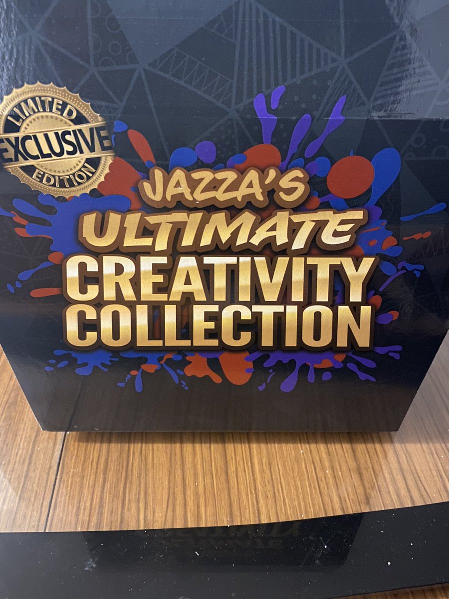 Anton__L's tweet photo. Walked in the house and found this waiting for me... Danced through the kitchen all the way to my room sooo excited to try something new.
🕺🏾🎊🕺🏾🎊🕺🏾🎊

Thanks @JosiahBrooks for being able to create such an awesome product for the fans
#Jazza #UCC #UltimateArtCollection https://t.co/rkpUQLOJB4