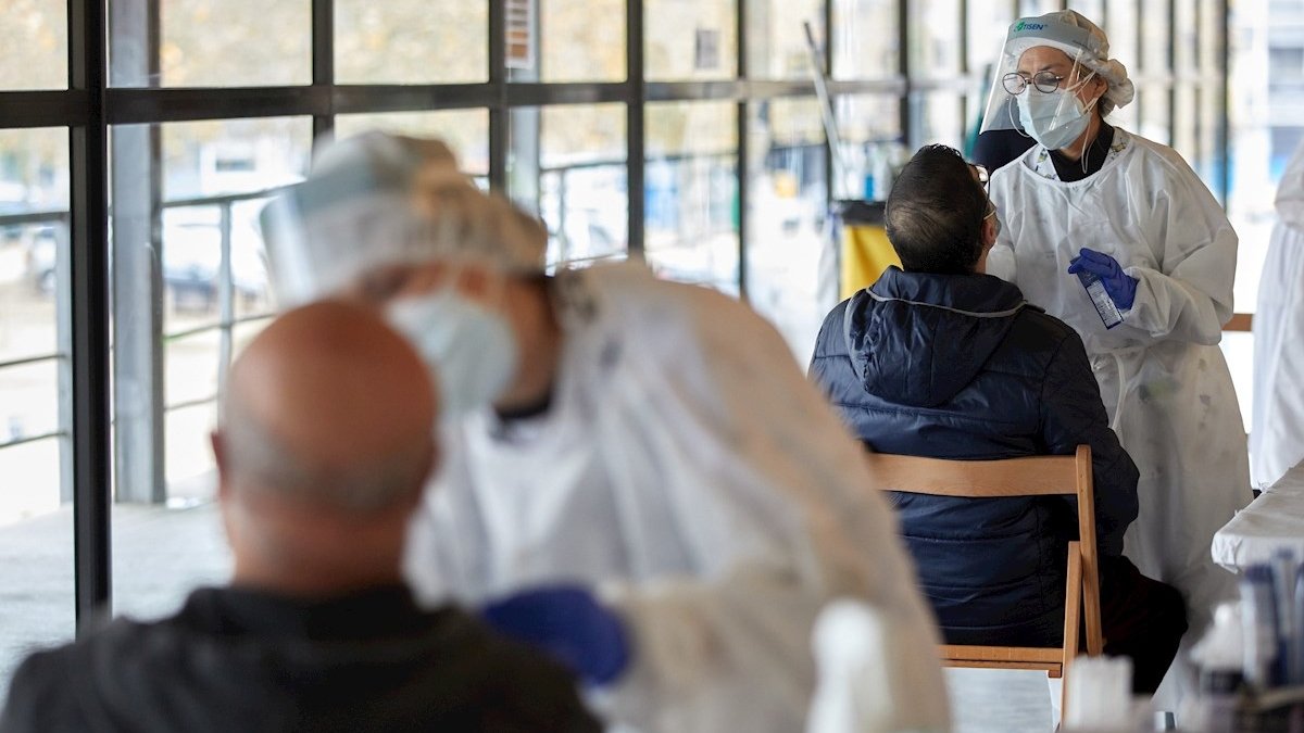 lesntcdelmati's tweet photo. El 5,7% dels valencians s’han contagiat de la Covid-19 en algun moment, segons les dades de l’estudi preliminar de seroprevalença de la Covid-19 presentat aquest dimarts pel Ministeri de Sanitat. La xifra representa poc més de la meitat de la mitjana de la població espanyola. https://t.co/2lqXqm8tBh