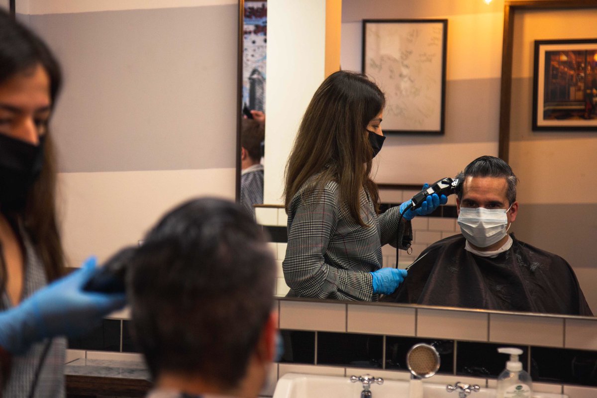 💈Business as usual tomorrow 💈
Book in now to make sure you look your best for Christmas 🎄
#sharpsbarbers #sharpsteam #barber #barbershop #menshair #haircut #barberlife #scissors  #globalbarber #barberlove #mensgrooming #grooming #beard #barbershopconnect #maintenancematters