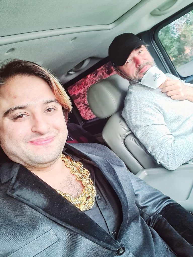 After a breathless trip to Lahore featuring lions and a chief minister, Mian Kashif and his personal ghaazi mixed friendship with business. “One million dollars and a South African bodyguard”, offered the Lahori larka. After all, Engin had given him a gold ring.