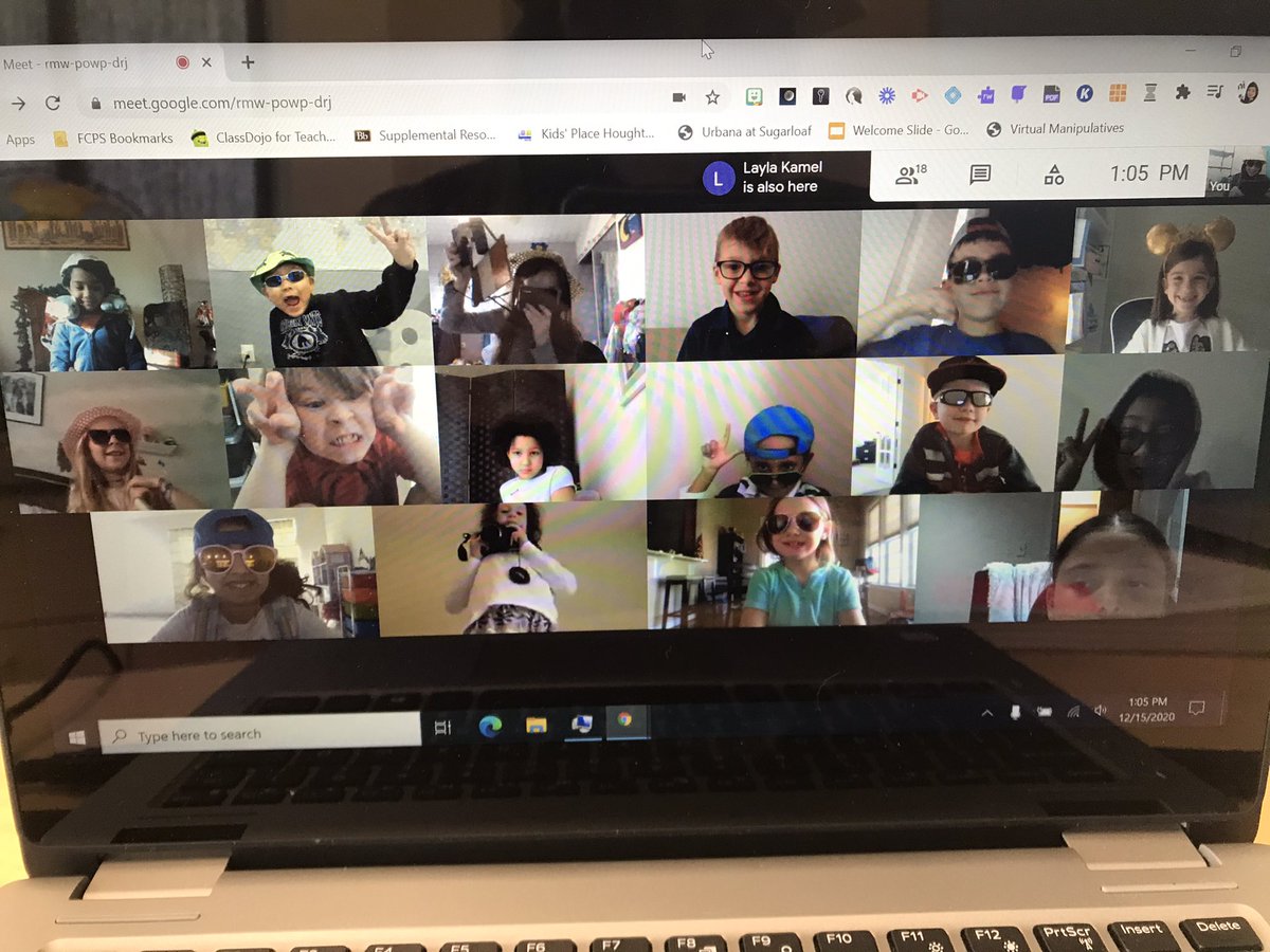 We toured the world today for Our UES Tourist Day! We went to Greece, Italy, Egypt, Hawaii, and so many more places! I just love the enthusiasm of these scholars!