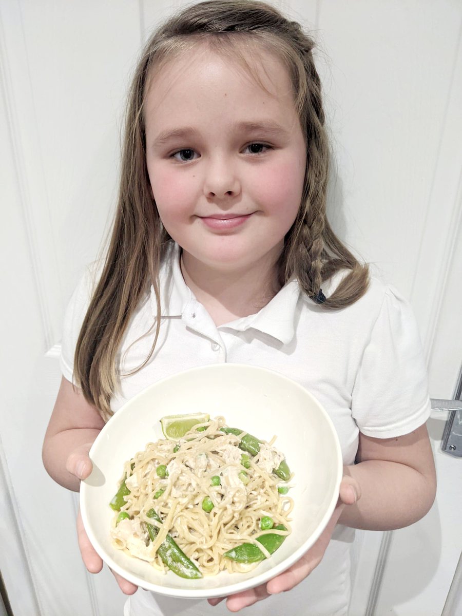 joeylampard's tweet photo. Annie enjoyed making Thai chicken noodles from the recipe given for her homework. She really enjoyed it and would definitely have it again 🍜 @BuzzardsRcps @RodbourneCheney https://t.co/ThbtWrLd6o