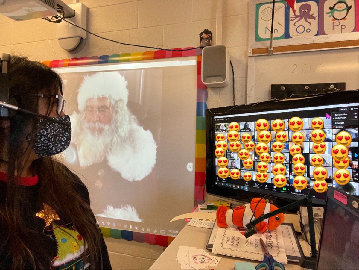 jocelynsv's tweet photo. What a treat!  Santa came to visit all of our 1st grade cubs today, read a book and even had time to answer questions... #BelieveInTheMagic @HaymarketCubs https://t.co/p7YTHmNSLd