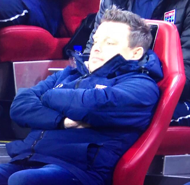 Het spel van PEC Zwolle is waardeloos, de resultaten zijn slecht, van het goede imago van de club is niets meer over. Er is een tijd van komen en het is nu tijd om te gaan John Stegeman! <a href="/adriaan_visser/">Adriaan Visser</a>