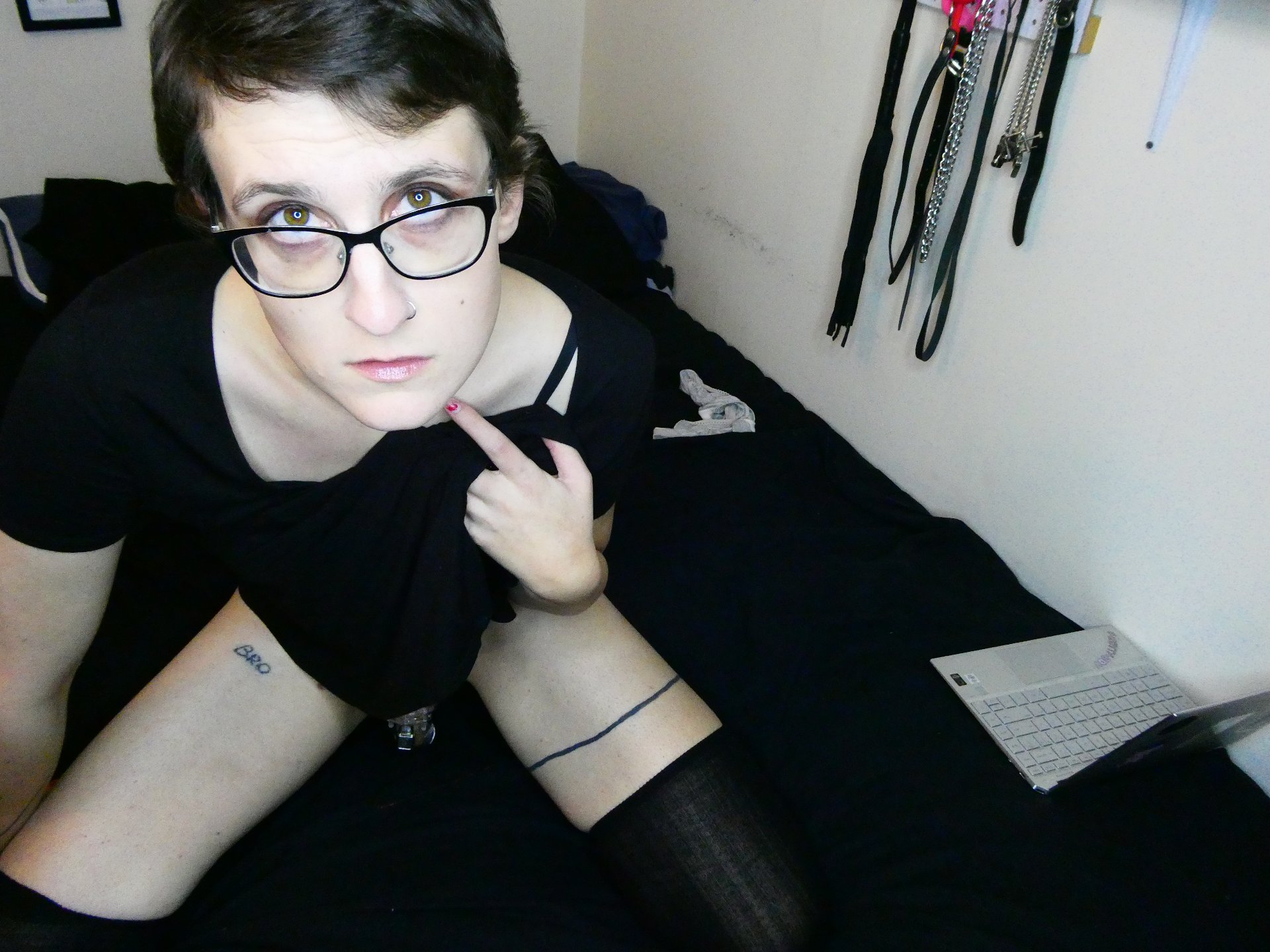 1 pic. this faggot has a new chastity cage and unlike her cheap old one this one is hard plastic and doesn't fall off. https://t.co/gB6kReNcil